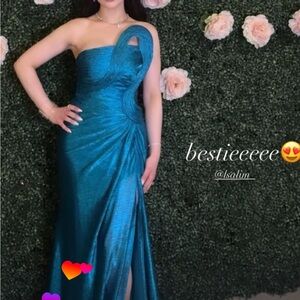 Teal One-Shoulder Evening Gown